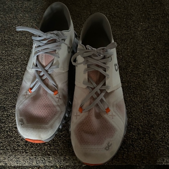 OC on running shoes womens authentic on cloud - Picture 3 of 4